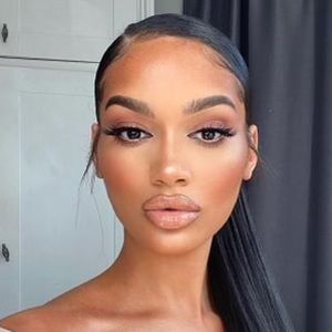 Meet your Posher, Tamara